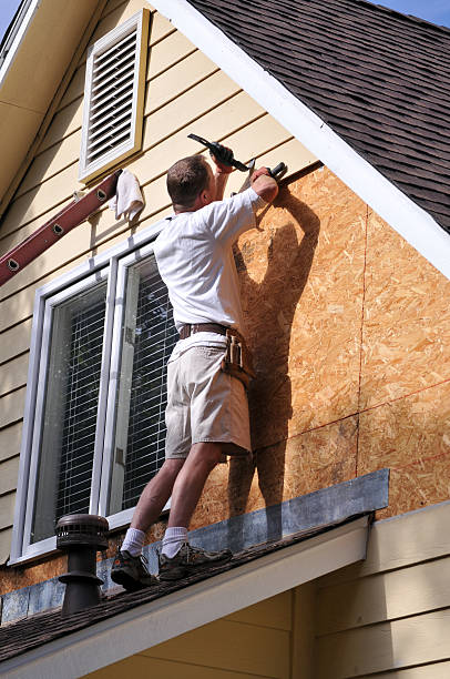 Best Fascia and Soffit Installation  in Fruitridge Pocket, CA